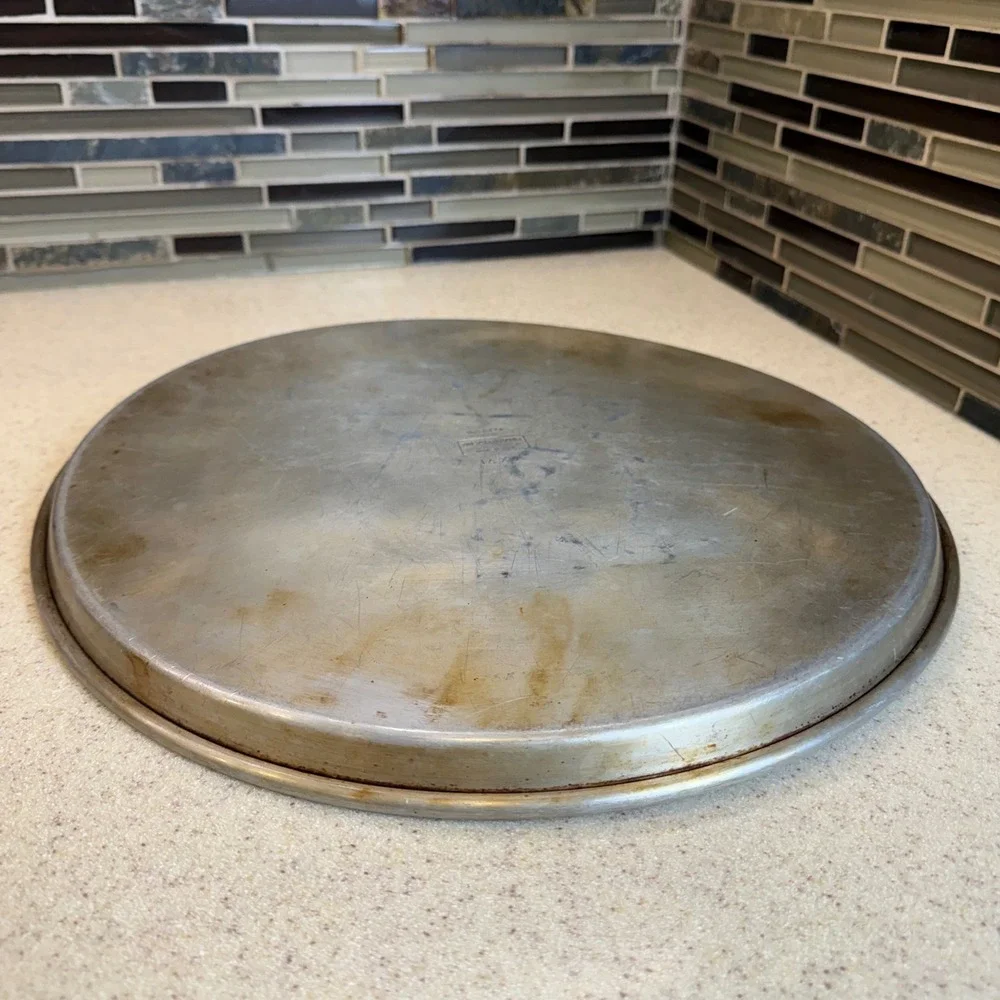 Vintage Wear-Ever No. 2774 Aluminum Pizza Pan 14